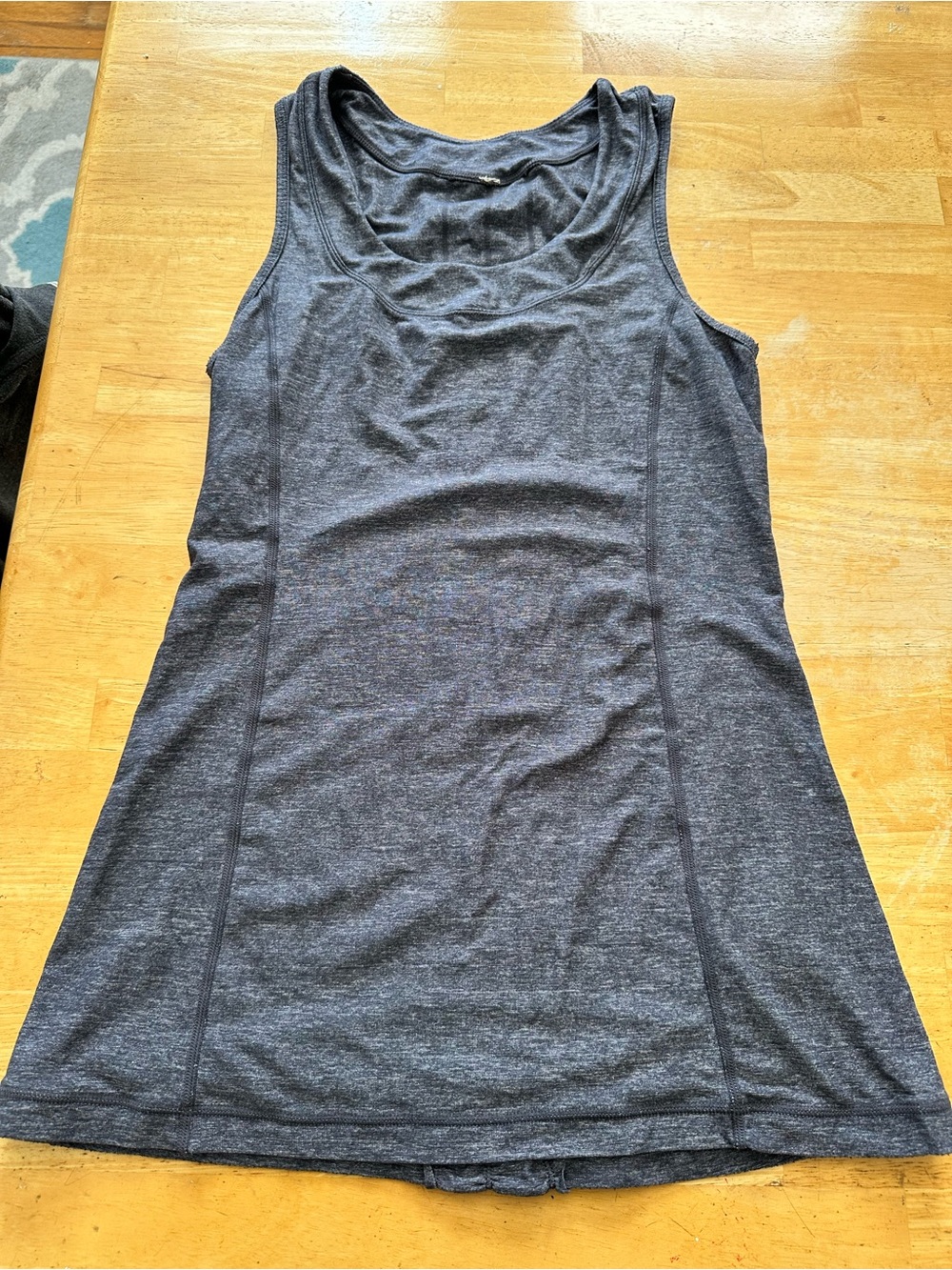 Lululemon tank top size 6